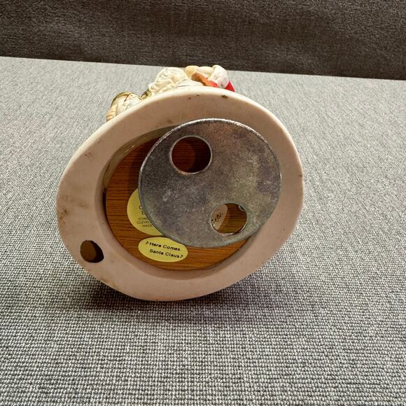 Vintage 90's Summit - Christmas Heirloom -Santa Porcelain- rotating Music Box - Picture 8 of 10